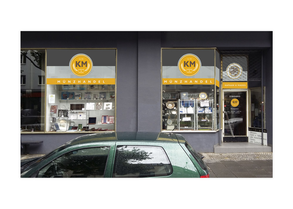 Kapaan-Mades-Schaufensterfront Schaufenstergestaltung